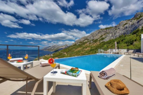 Villa Skyview mit Infinitypool und Panorama Meerblick